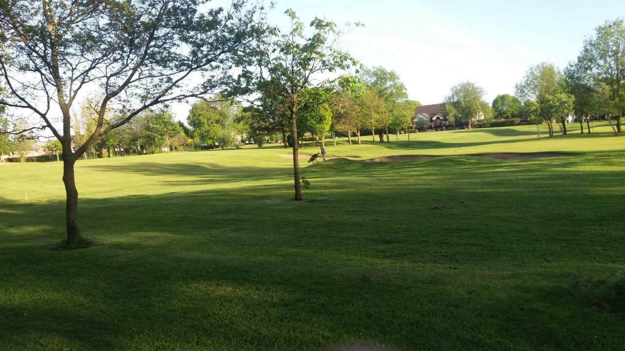 בלפסט Park Apartments At Obc מראה חיצוני תמונה
